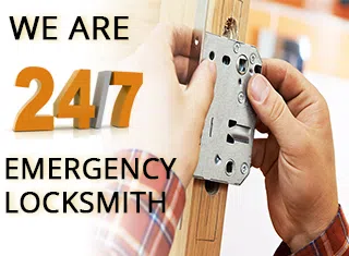 Chicago Locksmith Service Chicago, IL 312-809-3985 Chicago Locksmith Service Chicago, IL 312-809-3985 - emg-01